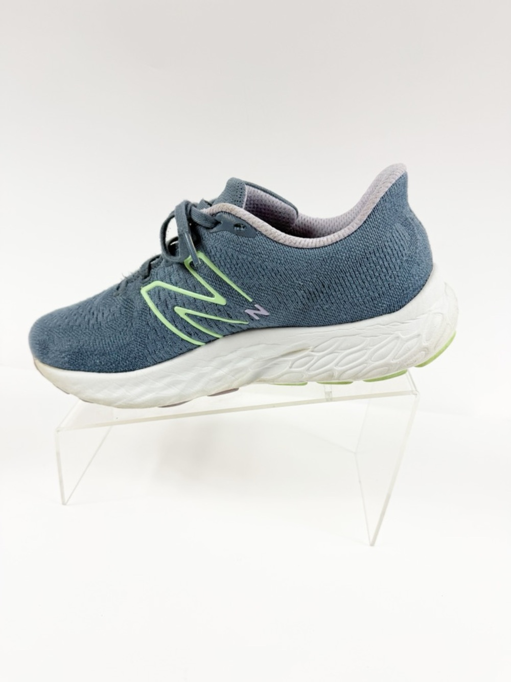 New Balance Fresh Foam X EVOZ Women's Gray Knit Running Shoes with Lime Accents - Picture 8 of 9